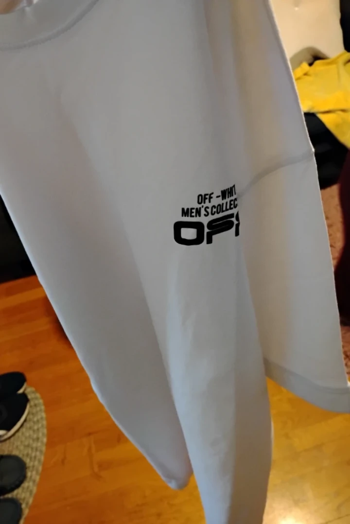 Off-White Men's Collection Bugs Bunny T-Shirt (BRAND NEW) - photo 5