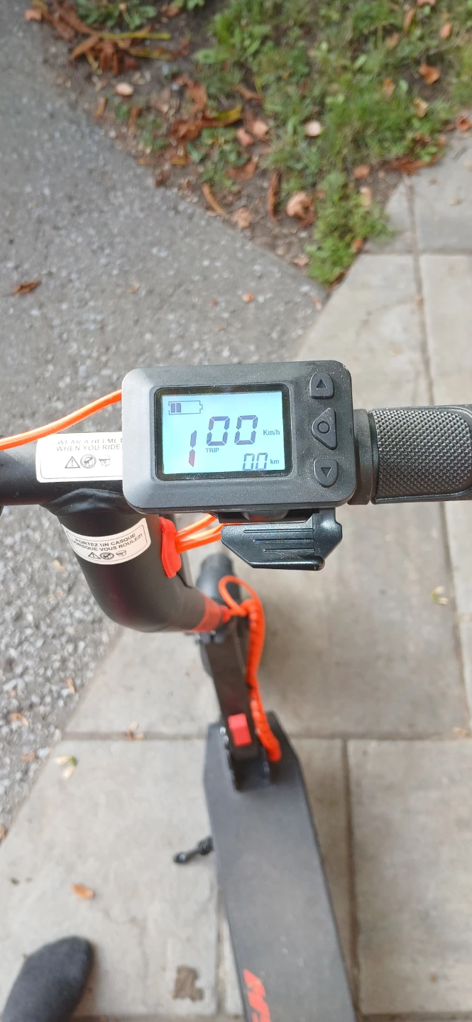 Electric scooter - photo 2