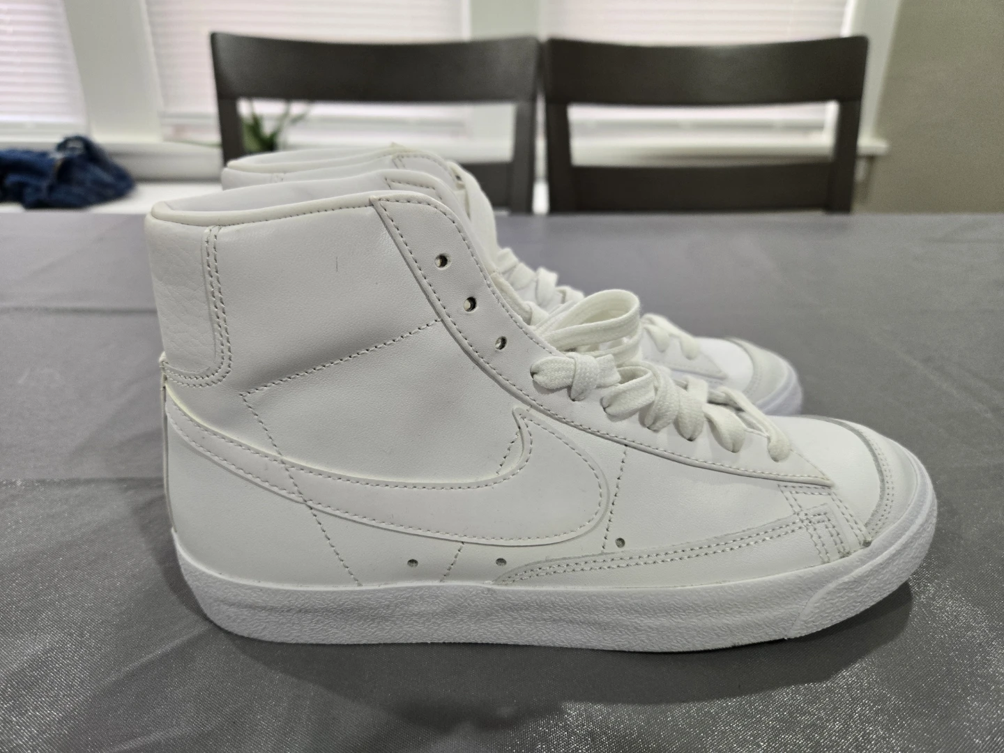 Nike Blazer Mid '77 Vintage White High Top Sneakers