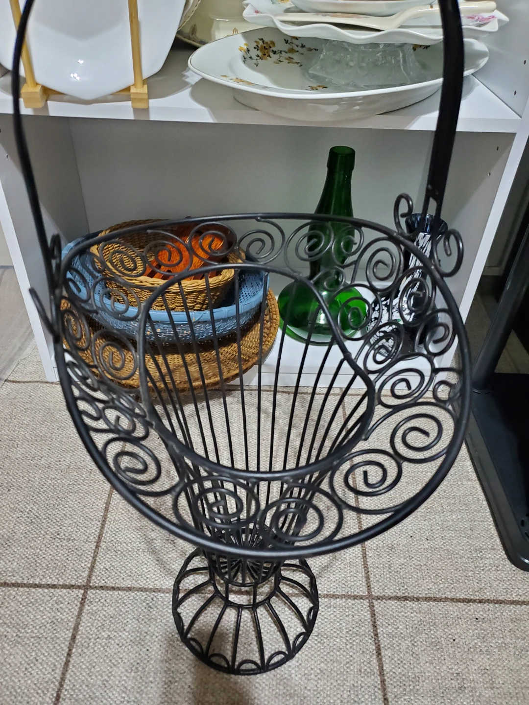 Black Metal Wire Floral Basket - photo 3