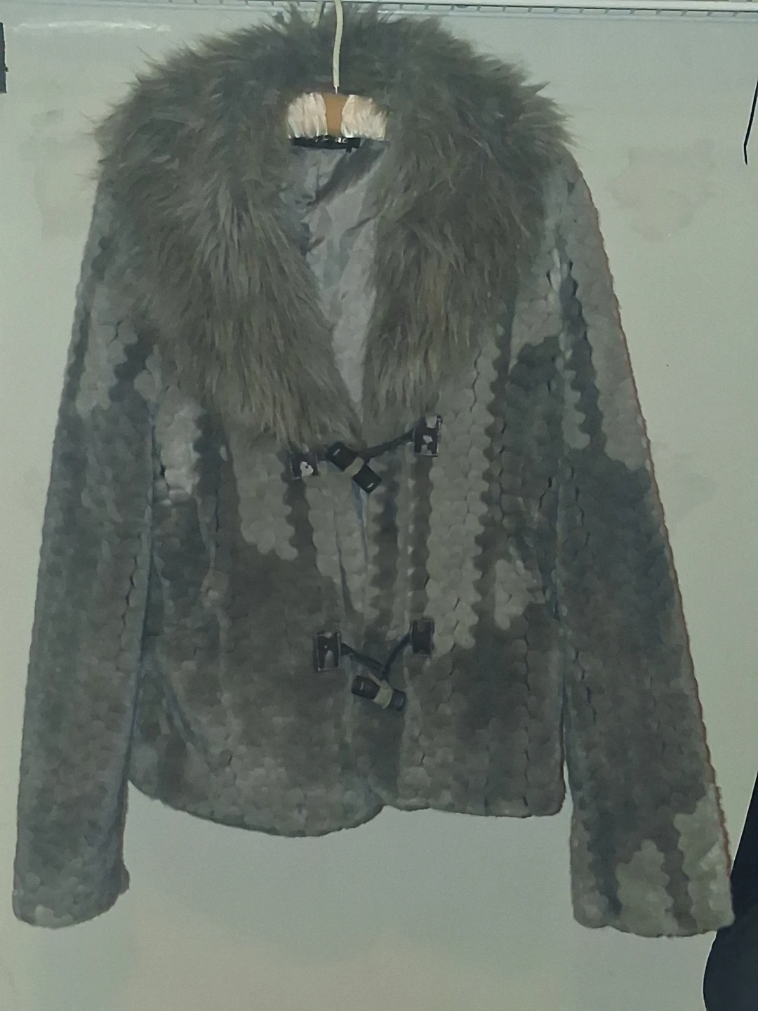 MISS LINA SIZE LARGE FAUX FUR JACKET - photo 4