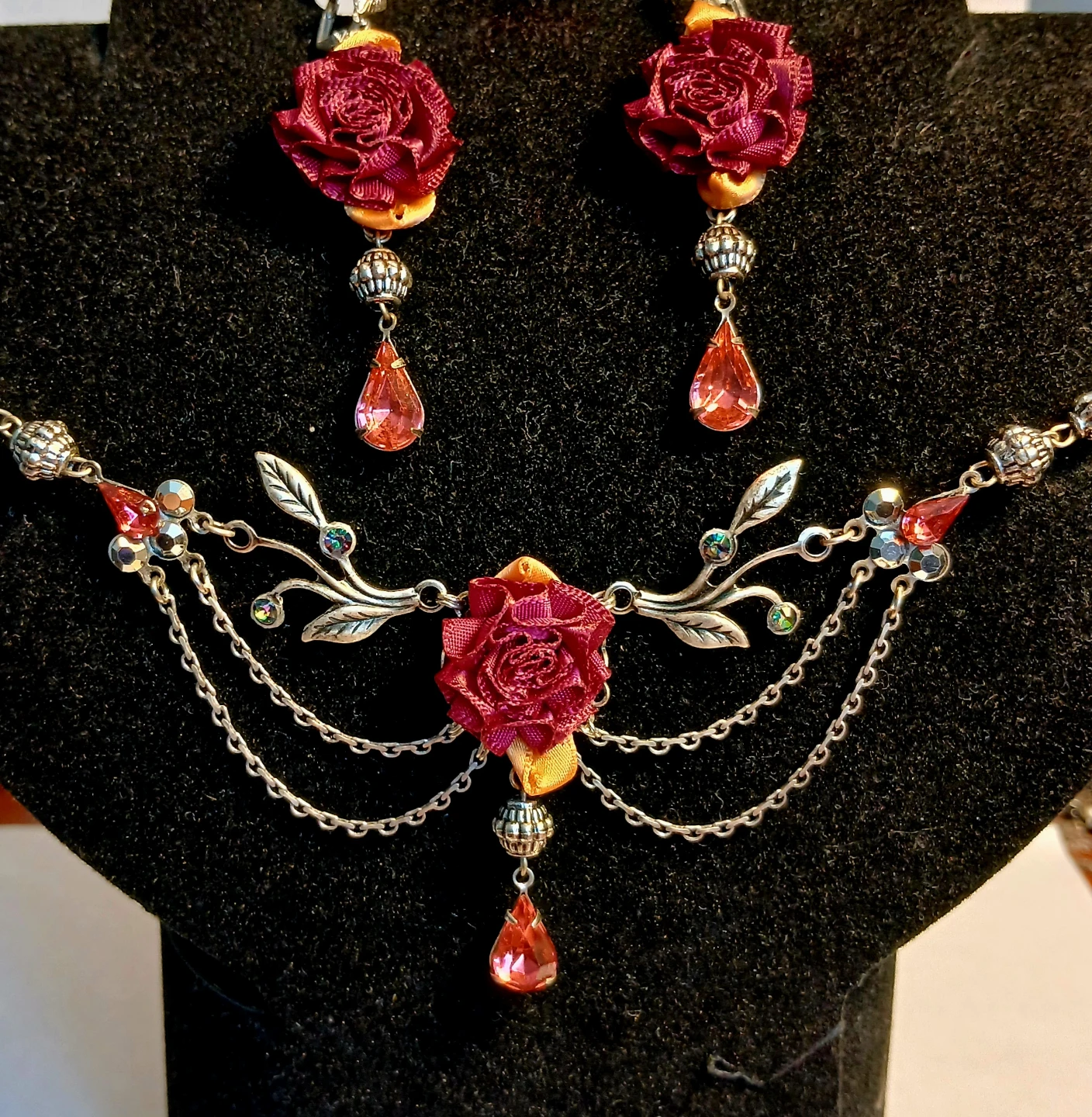 Handmade Rose Choker Necklace and Earring Set - photo 4