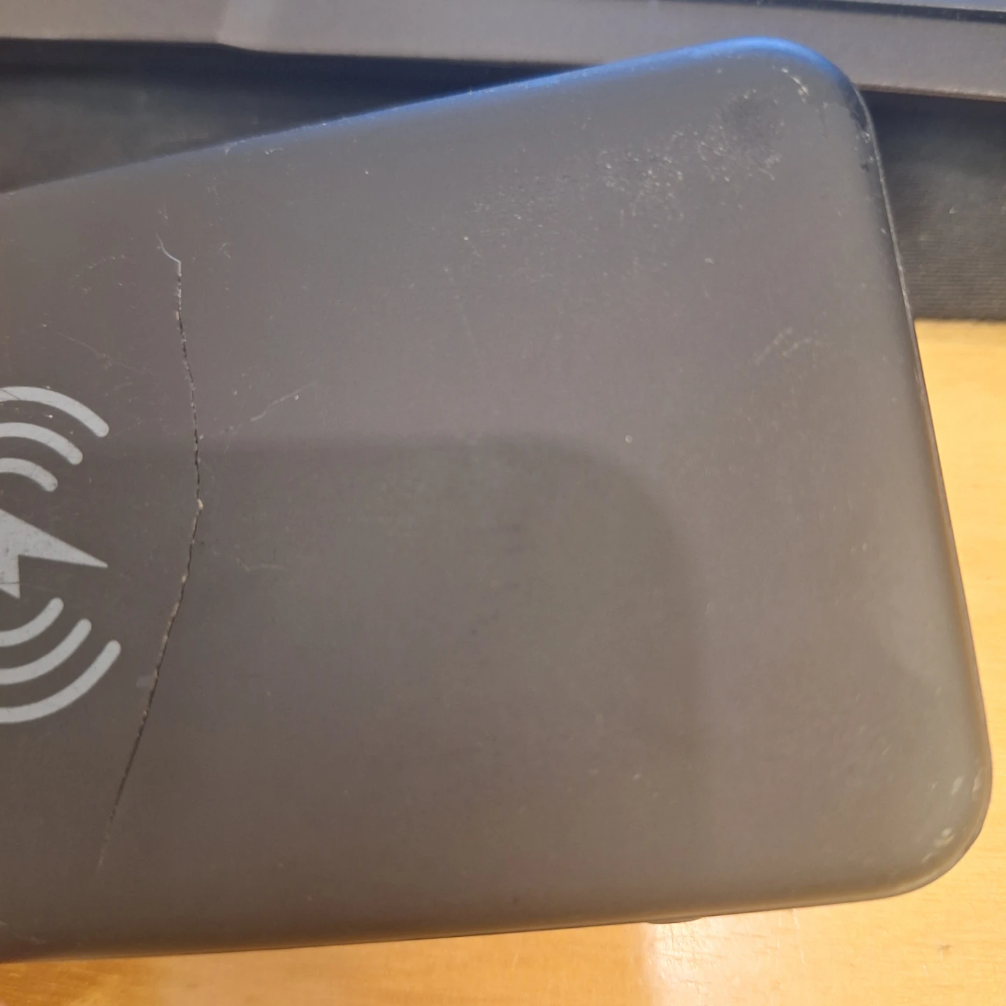 Bexel Wireless Power Bank - photo 2