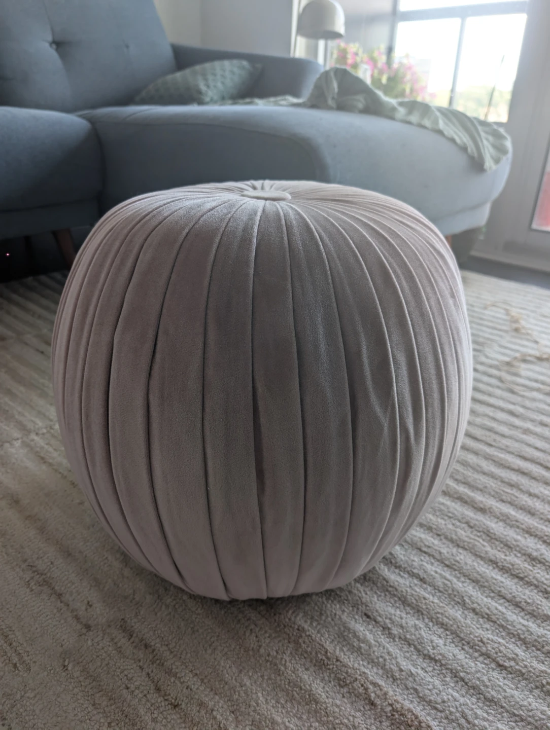 Velvet Tufted Round Ottoman Pouf - Dusty Light Pink