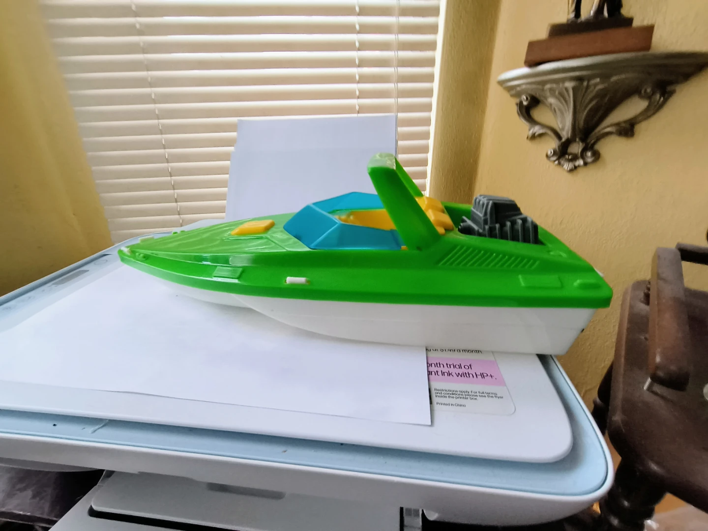 Toy Speedboat about 13 1/2 long floats - photo 5
