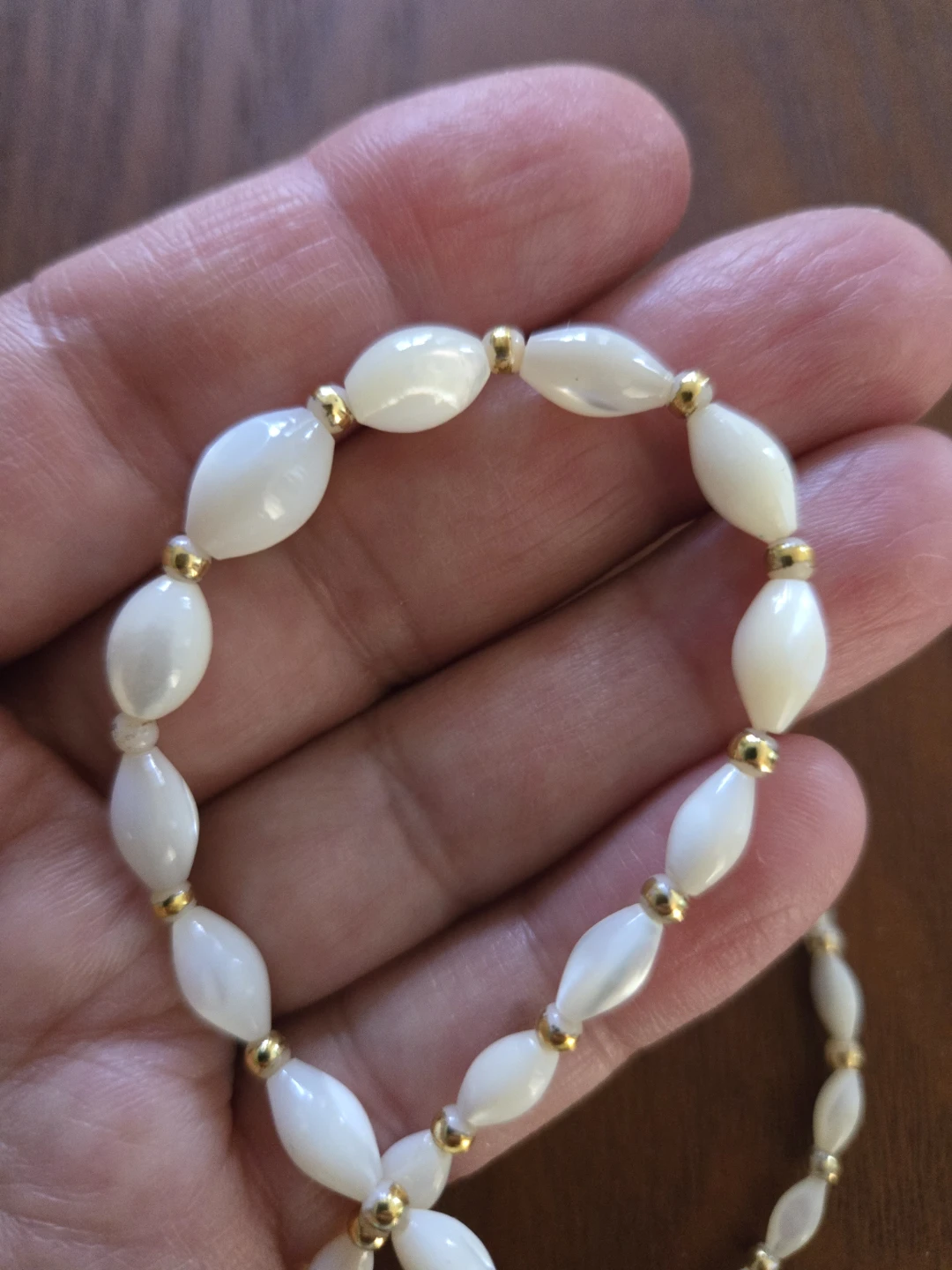 Vintage Graduated MOP Necklace with Gold Accents - photo 2