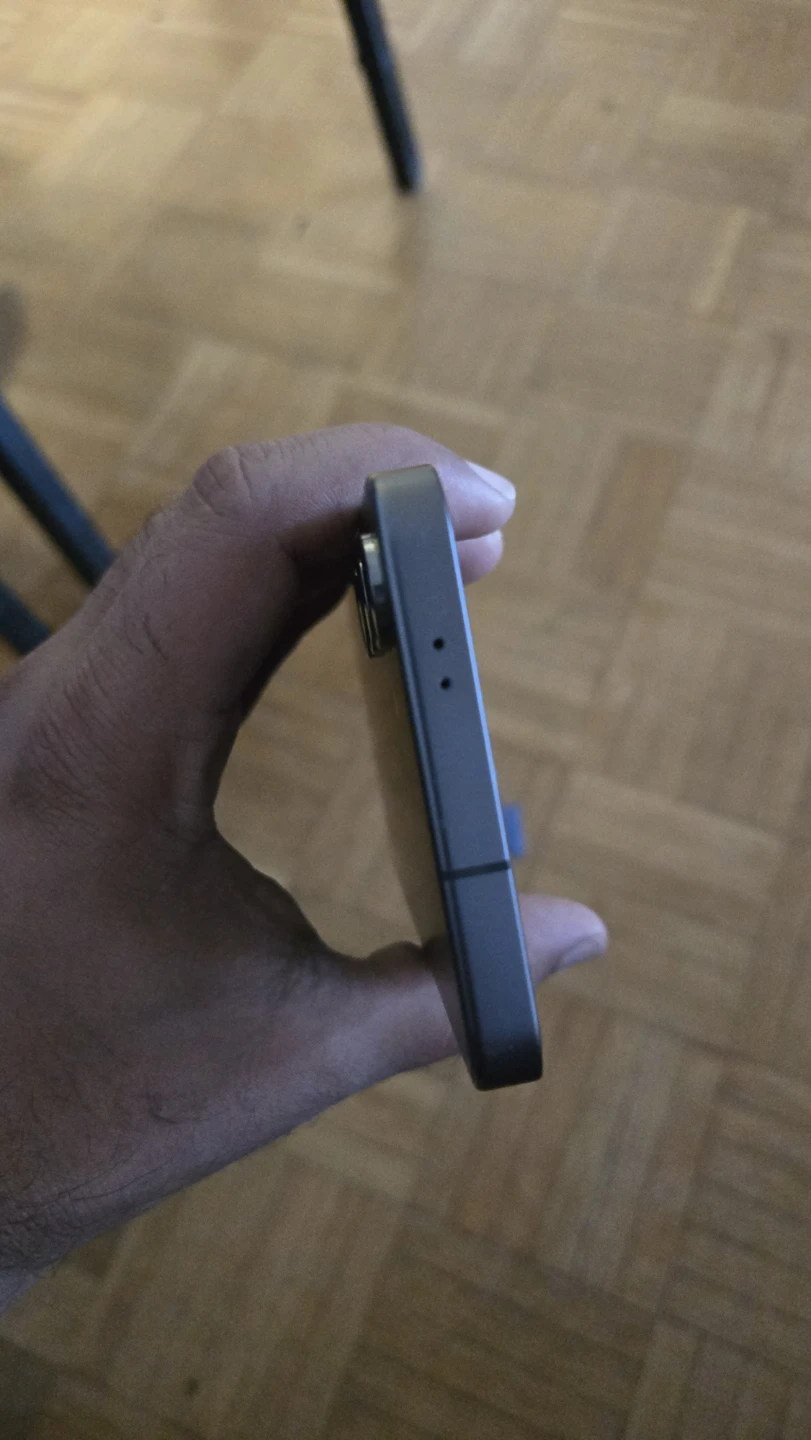 Samsung Galaxy S24 (Unlocked) - photo 5