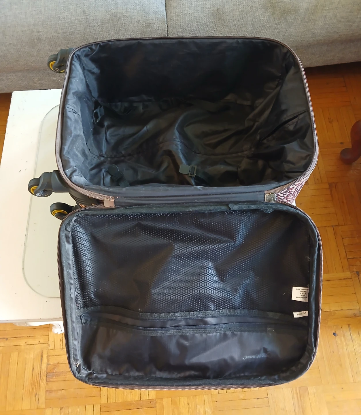 Primo Rolling Leopard Print Suitcase - photo 4