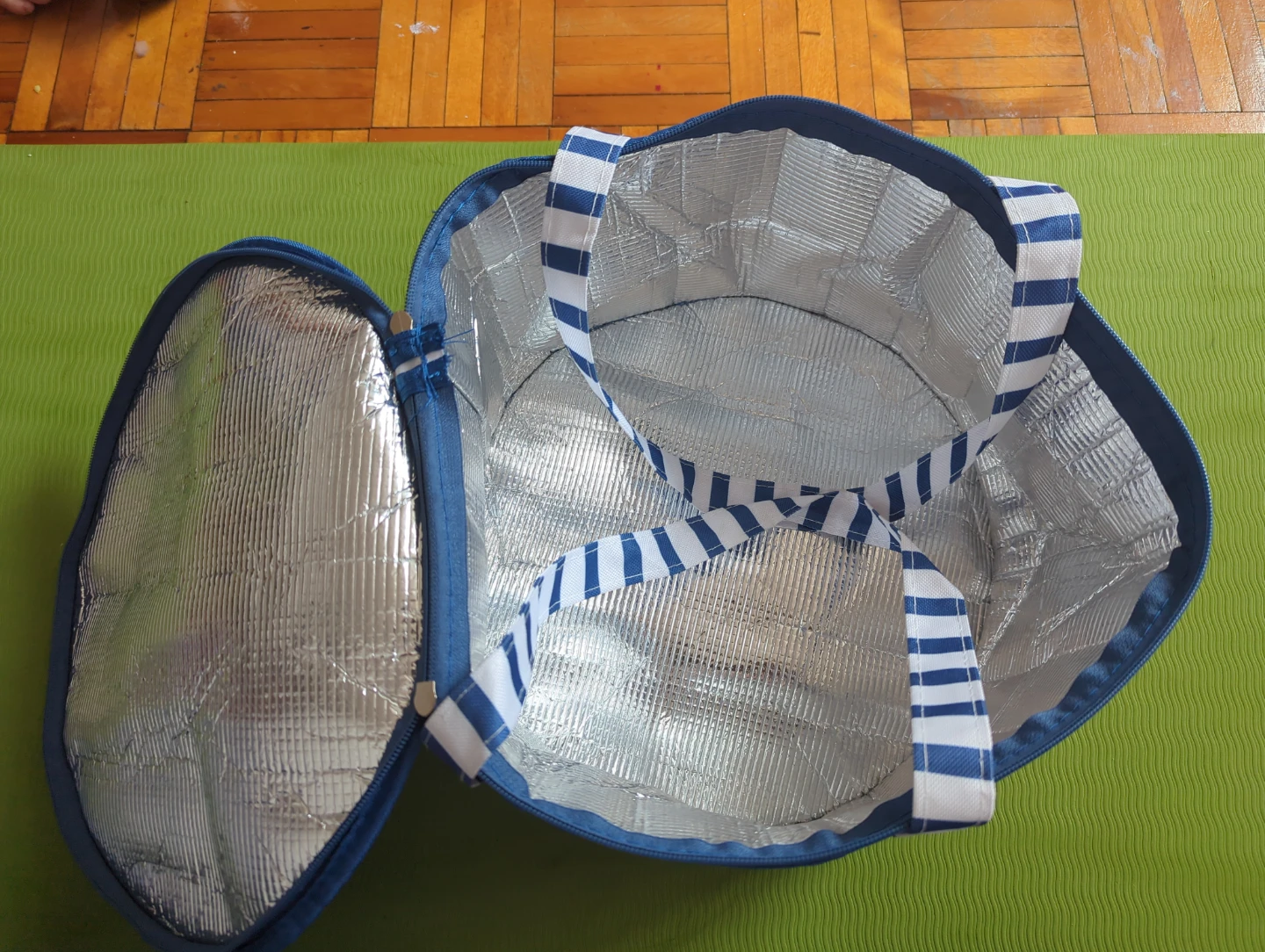 Blue and White Striped Insulated Lunch Bag