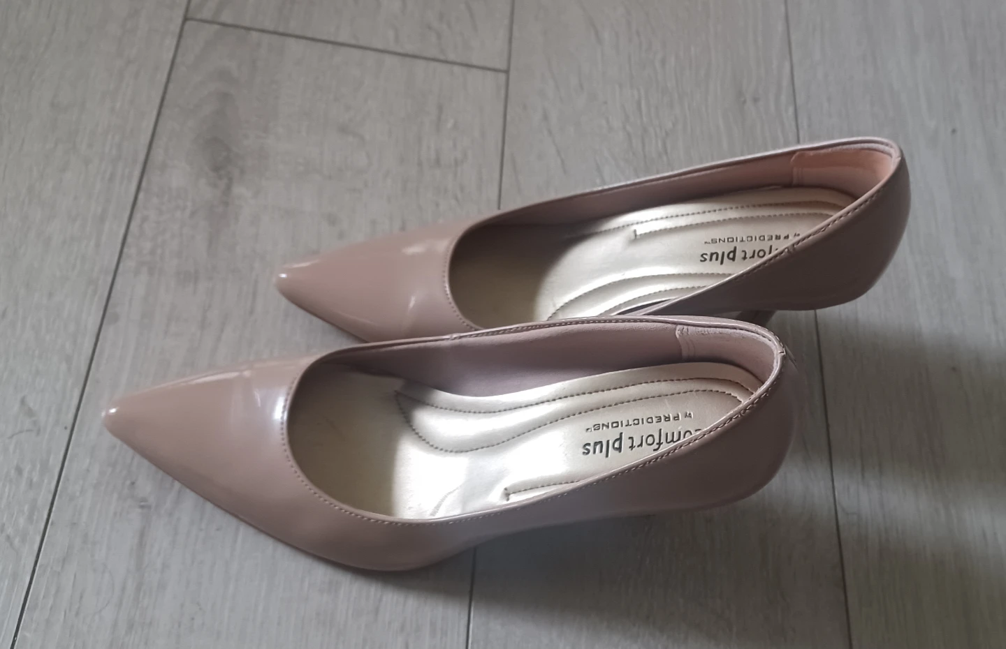 Size 7.5 nude heels for women