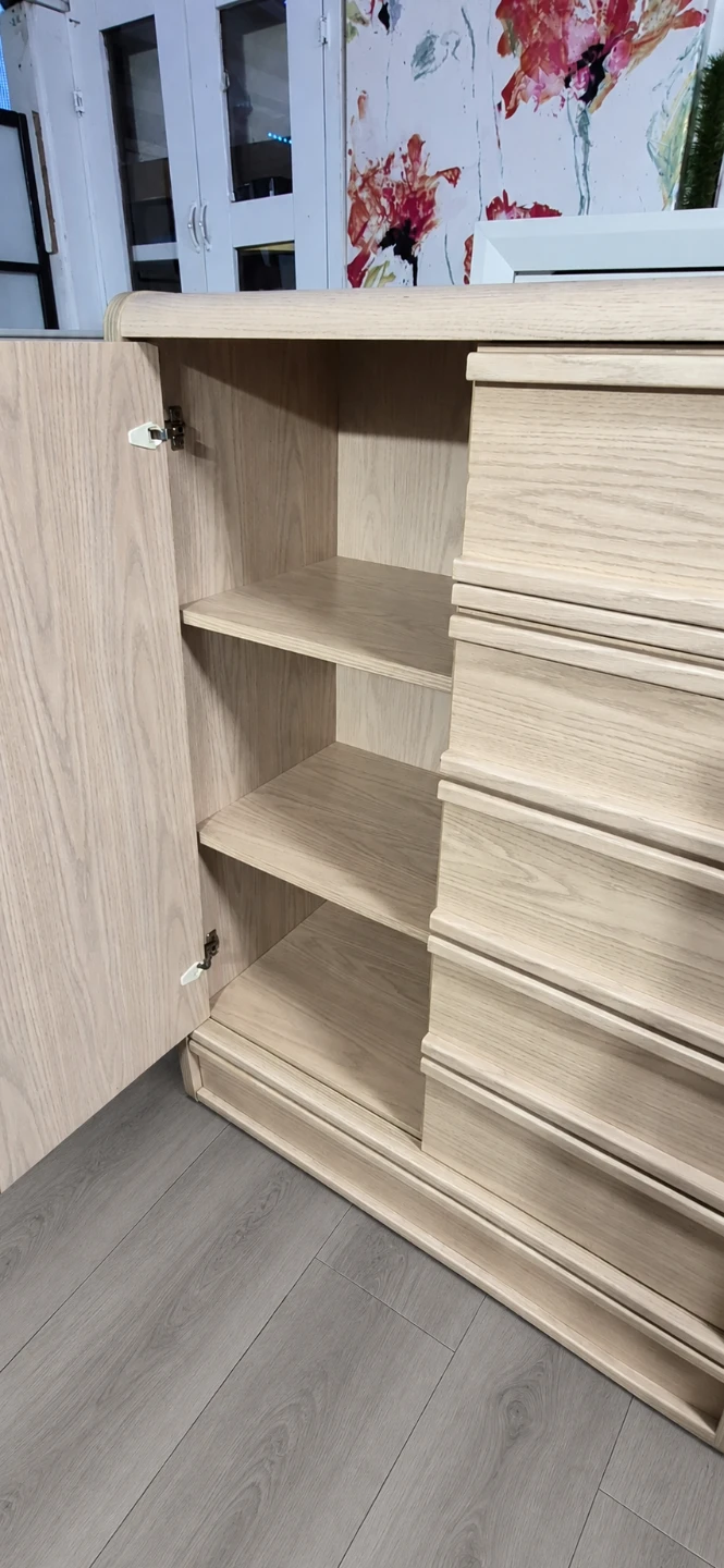 Light Wood Dresser with Cabinet - photo 3