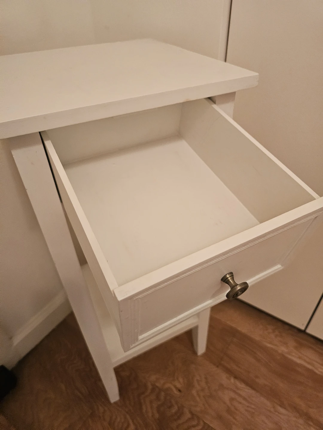 White Entry Side Table With Drawer - photo 3