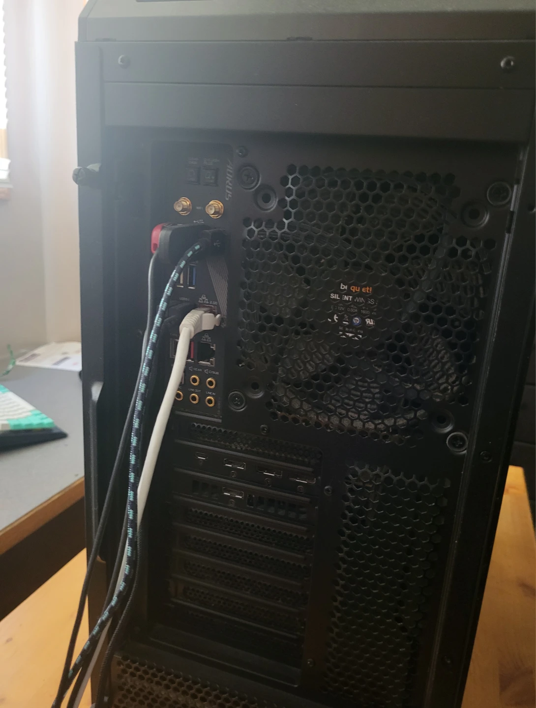 PC, Mouse, Desk and Office Chair - photo 5
