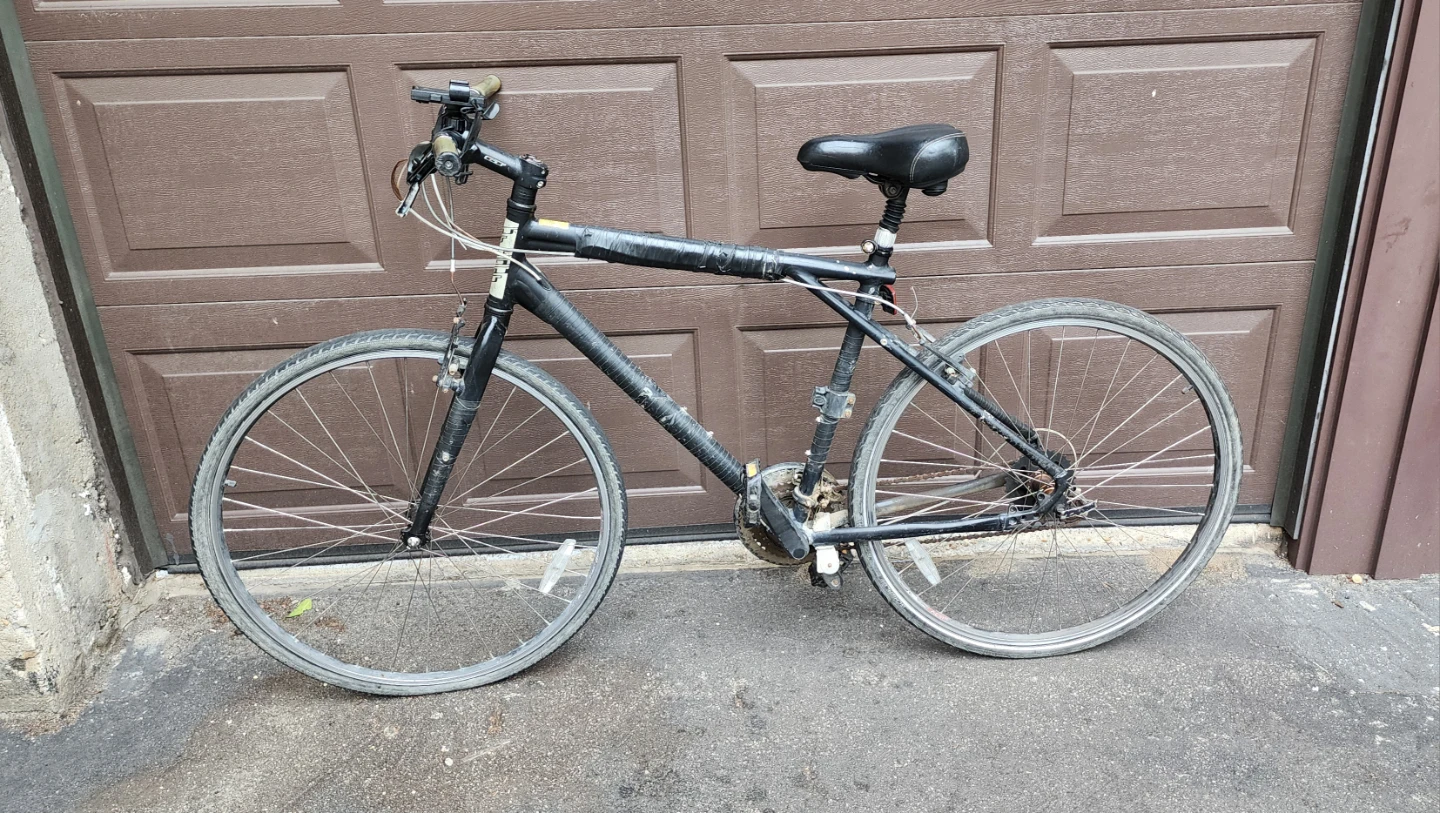 GT Mountain Bike - Very Light Bike