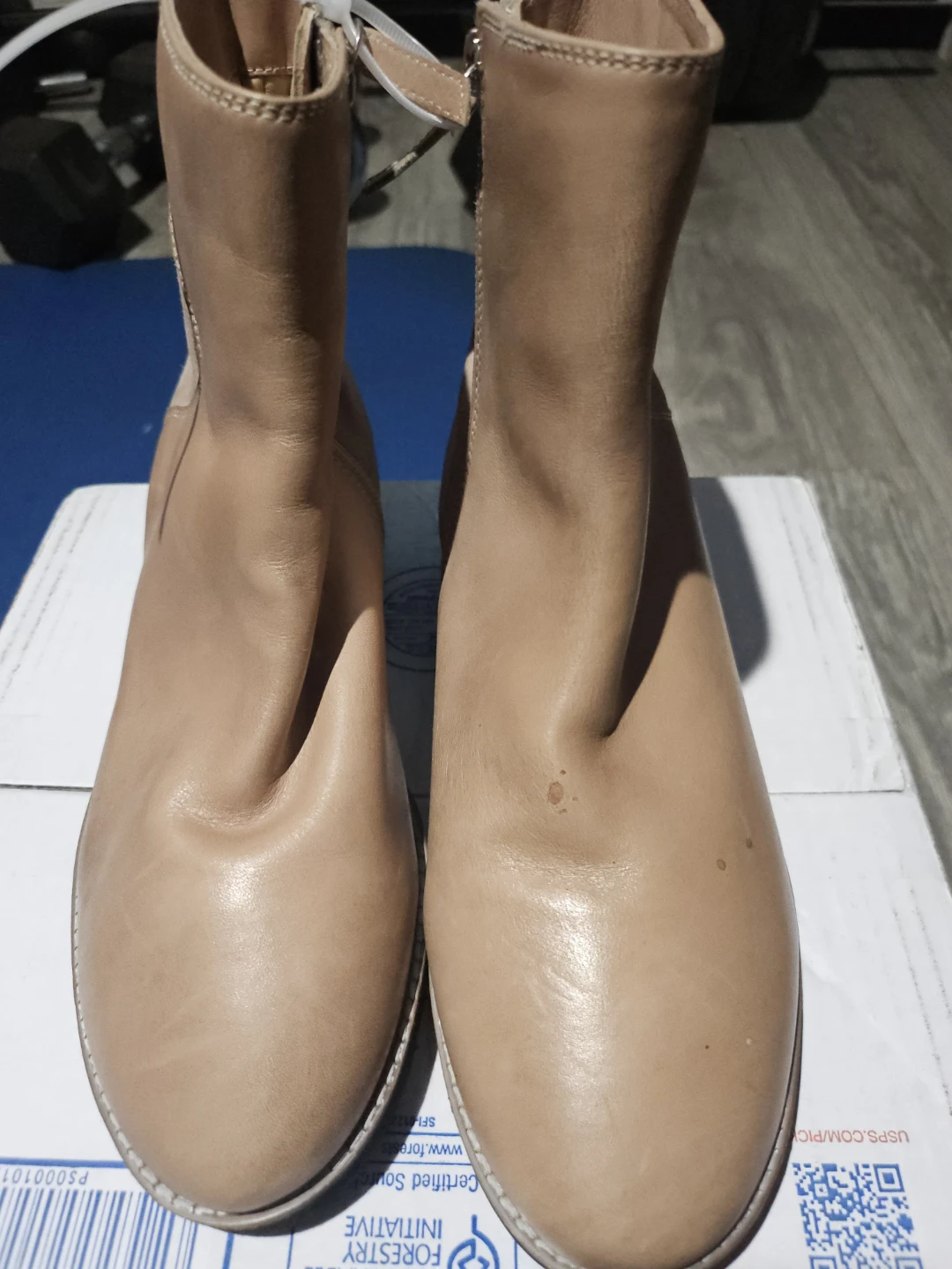 Trotters Leather Ankle Boots - photo 2