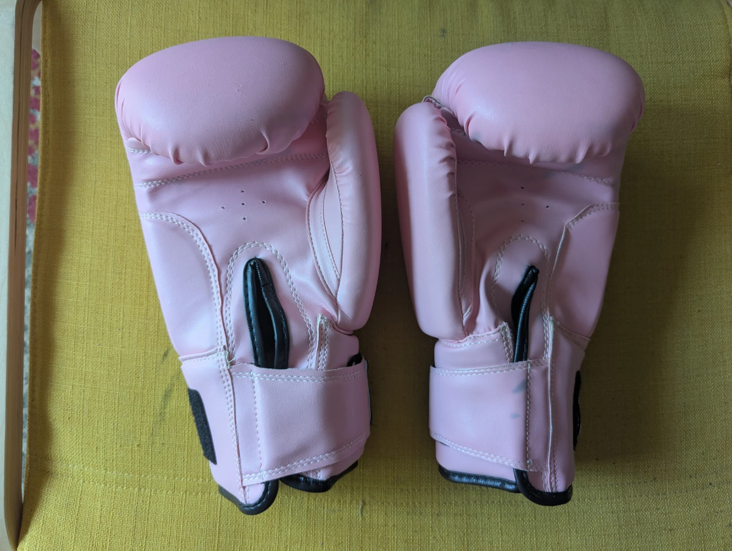 Pink 30 Minute Hit Boxing Gloves with Everlast Wraps - photo 2