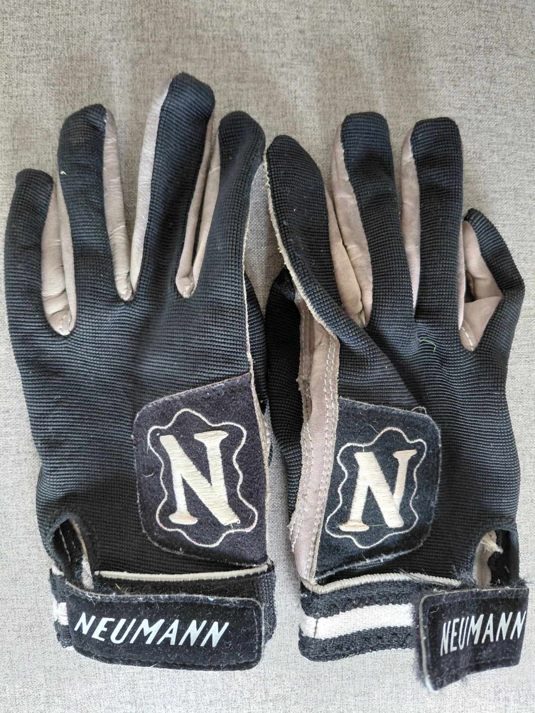 Neumann Pro-Line Football Receiver Gloves - photo 2