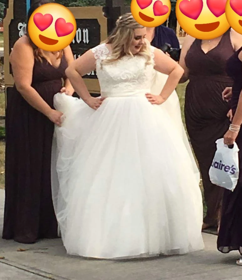 Ivory Wedding Dress size 14- Altered to 5' - photo 3