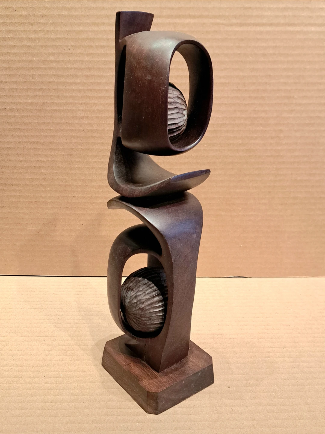 Abstract sculpture - photo 2