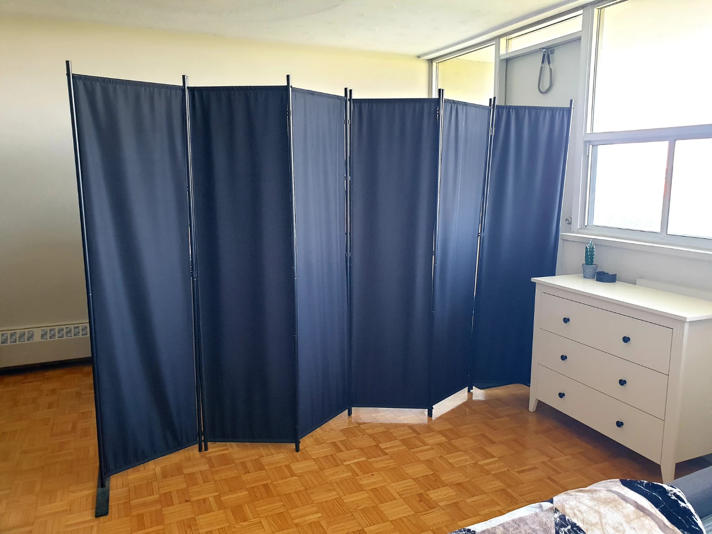 MAYOLIAH 6-Panel Folding Privacy Screen