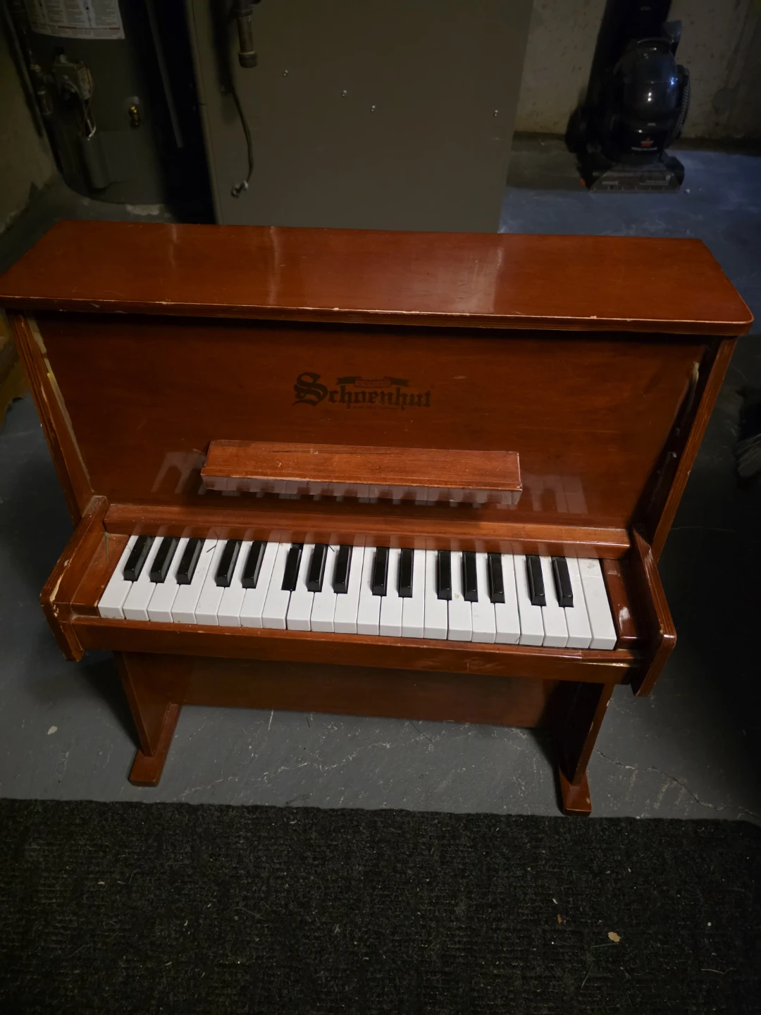 Schoenhut Toy Piano