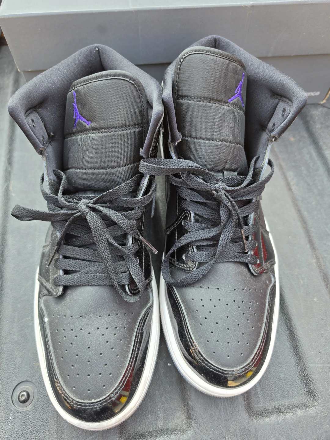 Air Jordan 1 Mid SE Black White Purple US 11