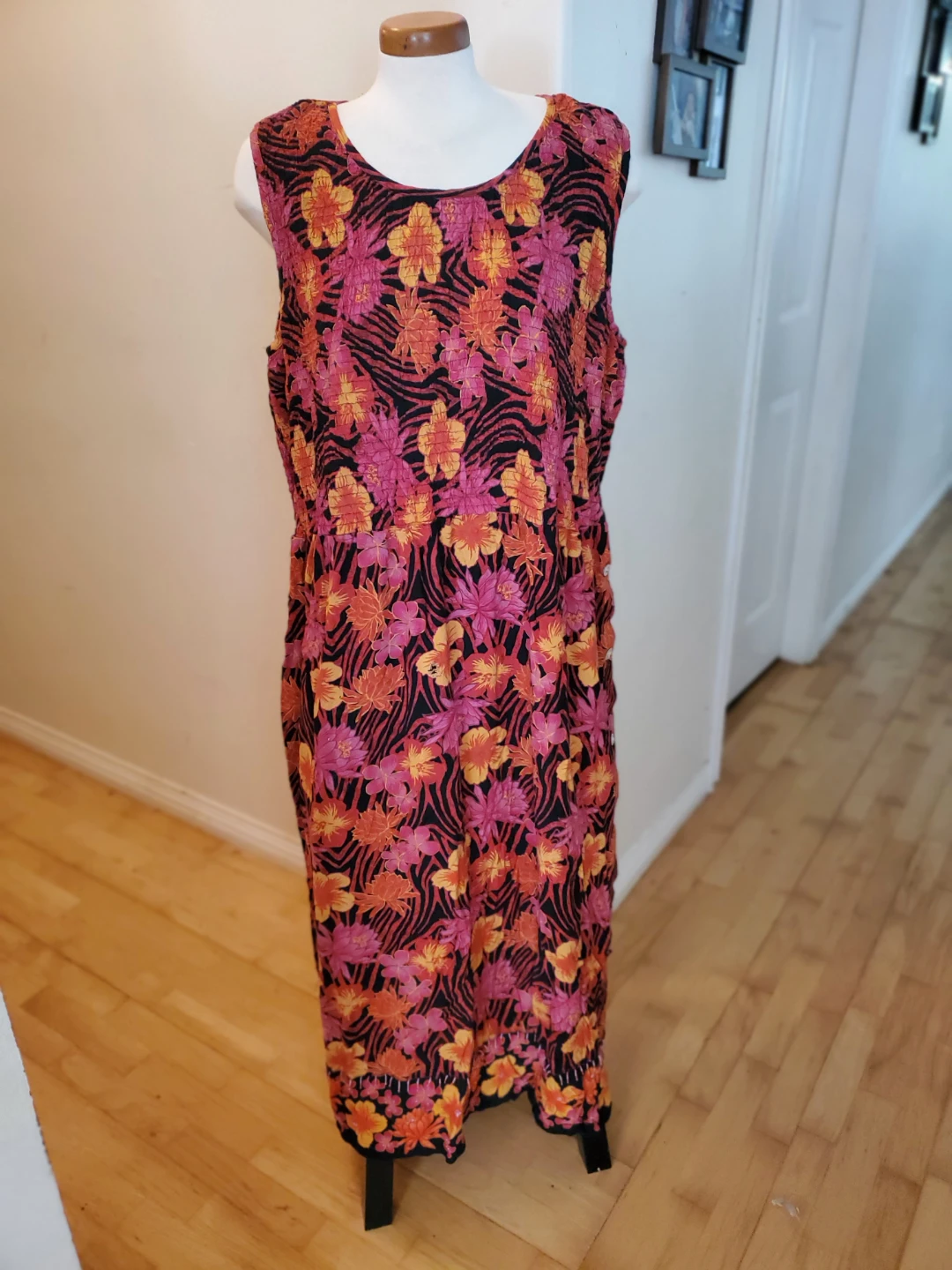Ladies Dress