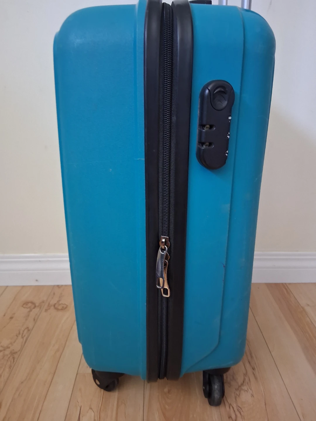 Aristocrat Blue Hardside Travel Carry -On Luggage - photo 4