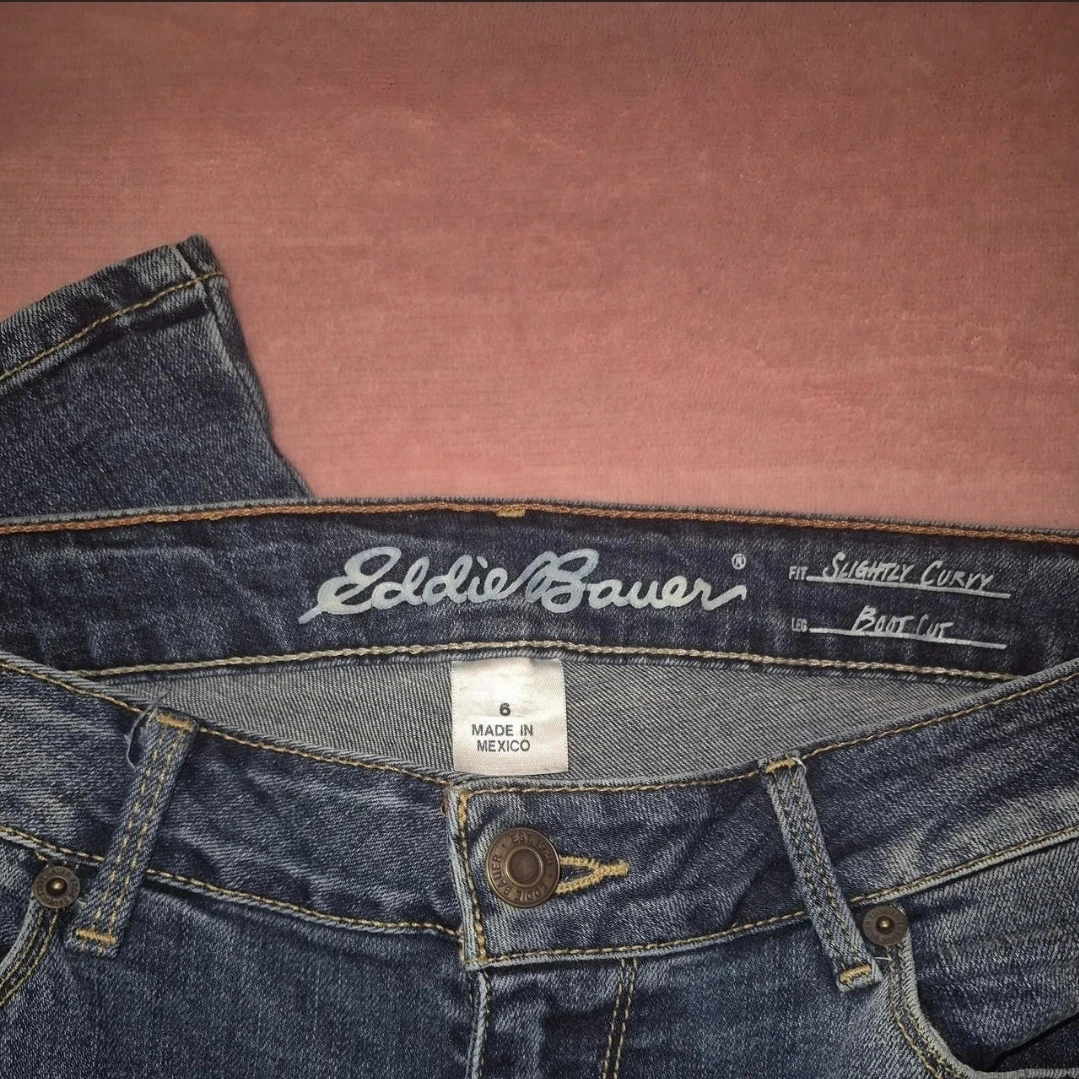 Eddie Bauer Women's Bootcut Jeans Size 6 - photo 2