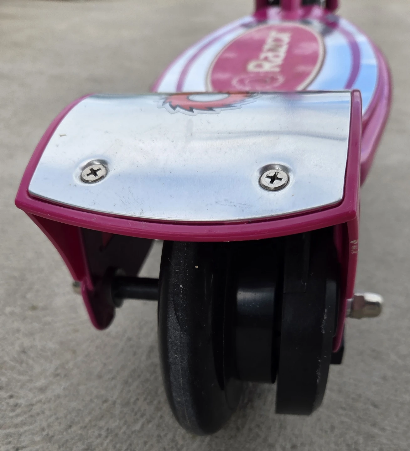 Razor E100 Electric Scooter - photo 5