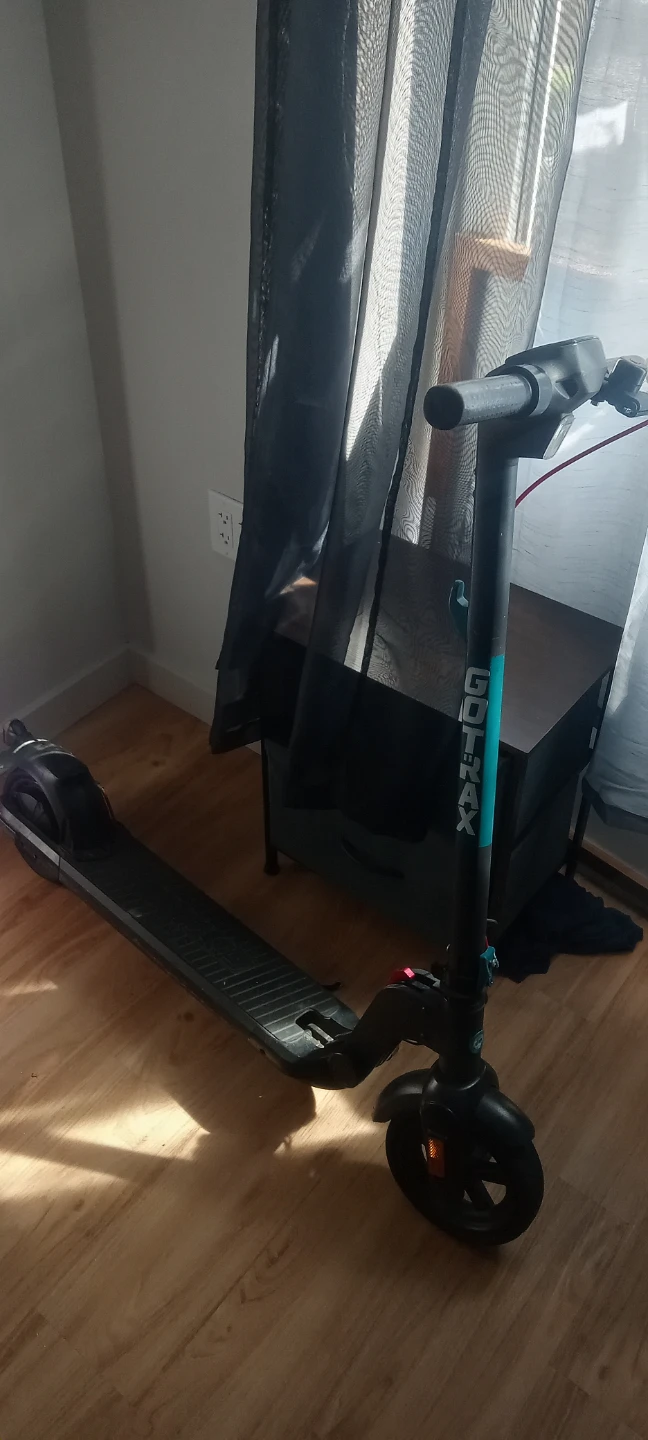 Gotrax Electric Scooter - photo 2
