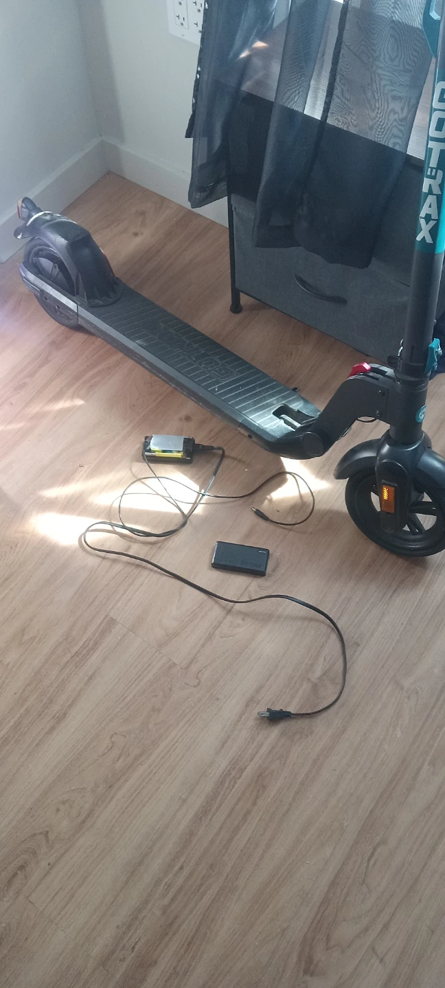 Gotrax Electric Scooter - photo 3