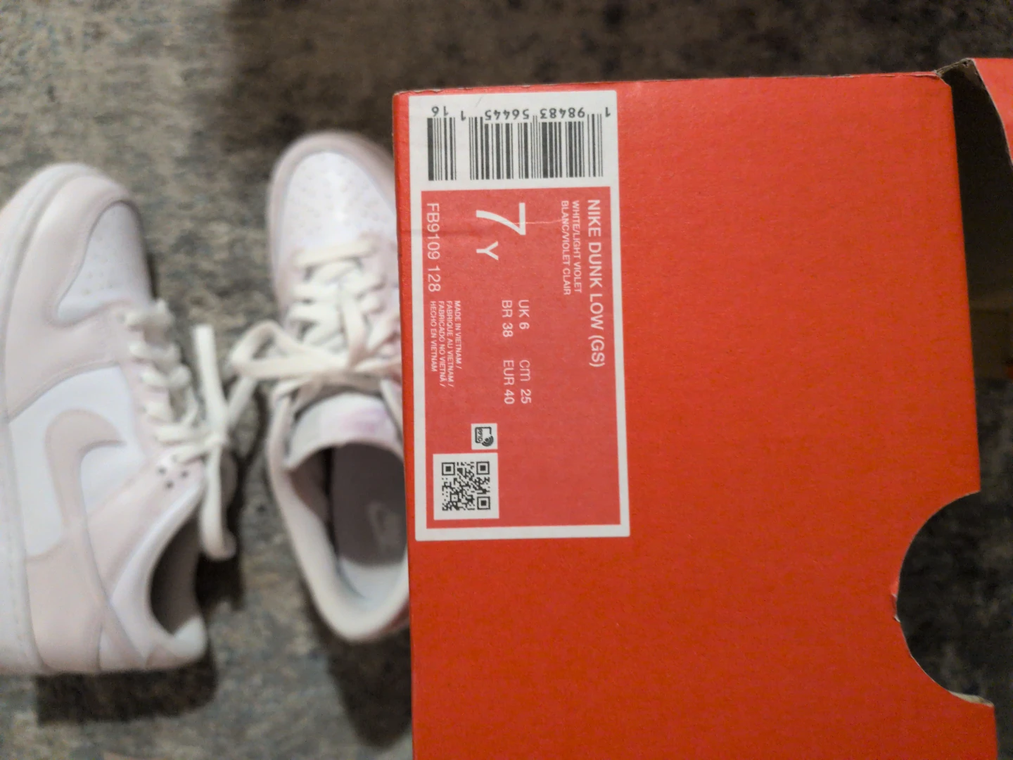 Nike Dunk Low (GS) sneakers - photo 2