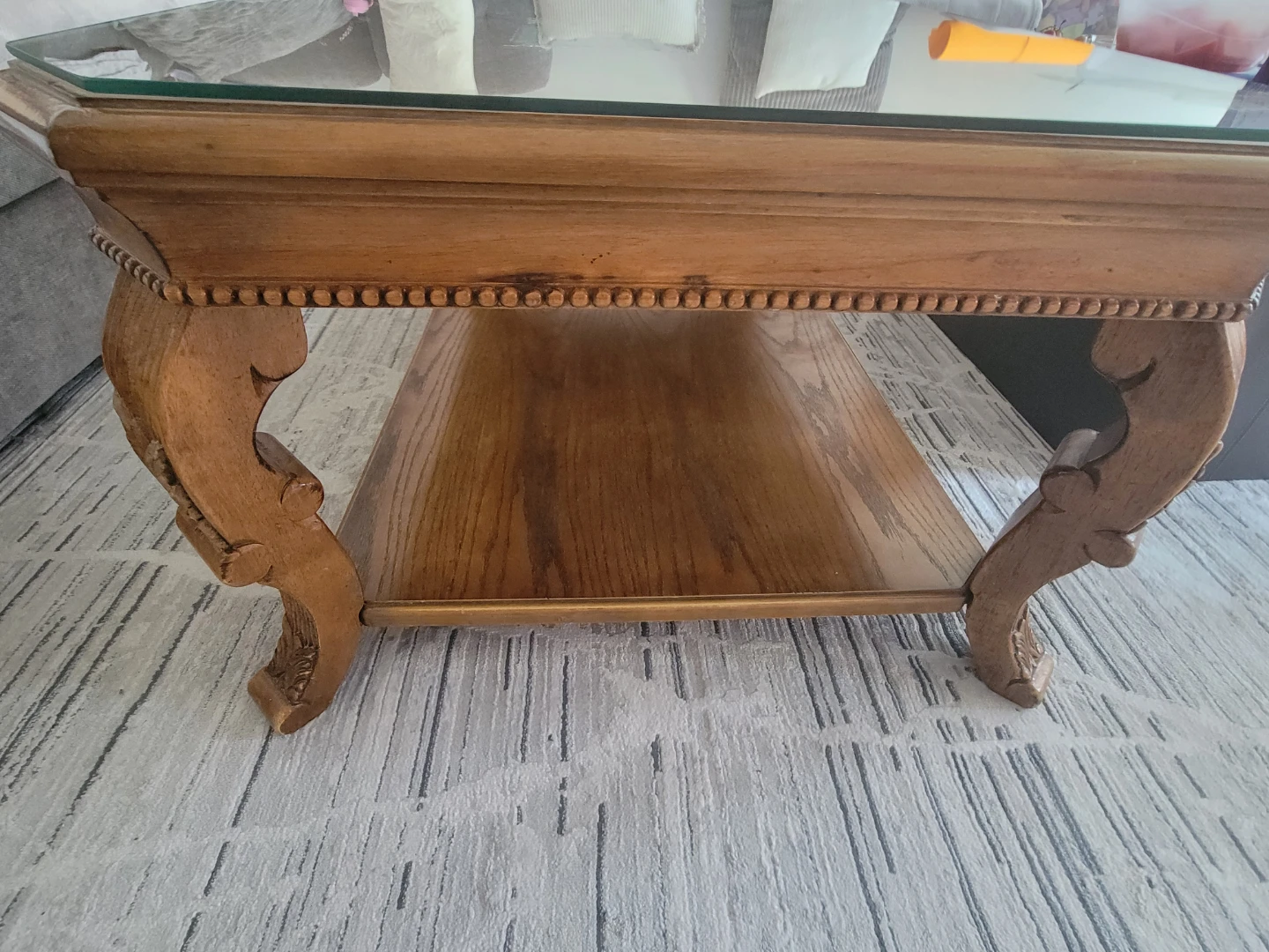 Wooden coffee table with glass top - photo 4