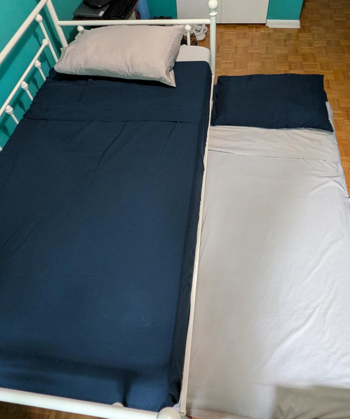 White Metal Daybed with Trundle and like-new mattresses - photo 2