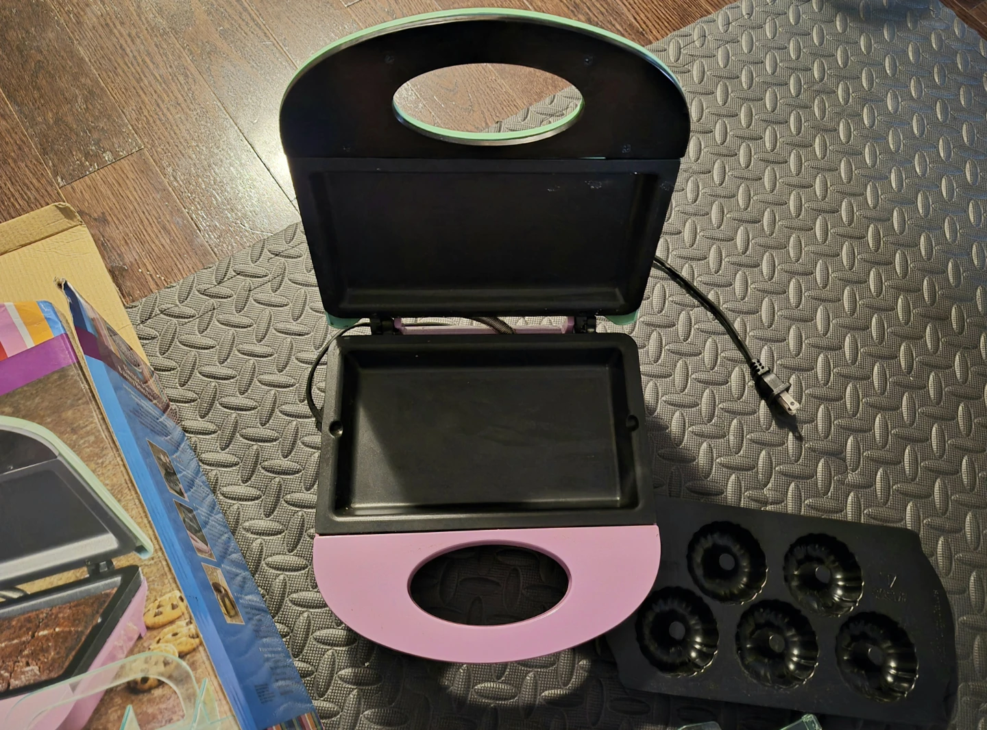 Nostalgia Electric 4-in-1 Bakery Bites Express Maker - photo 3