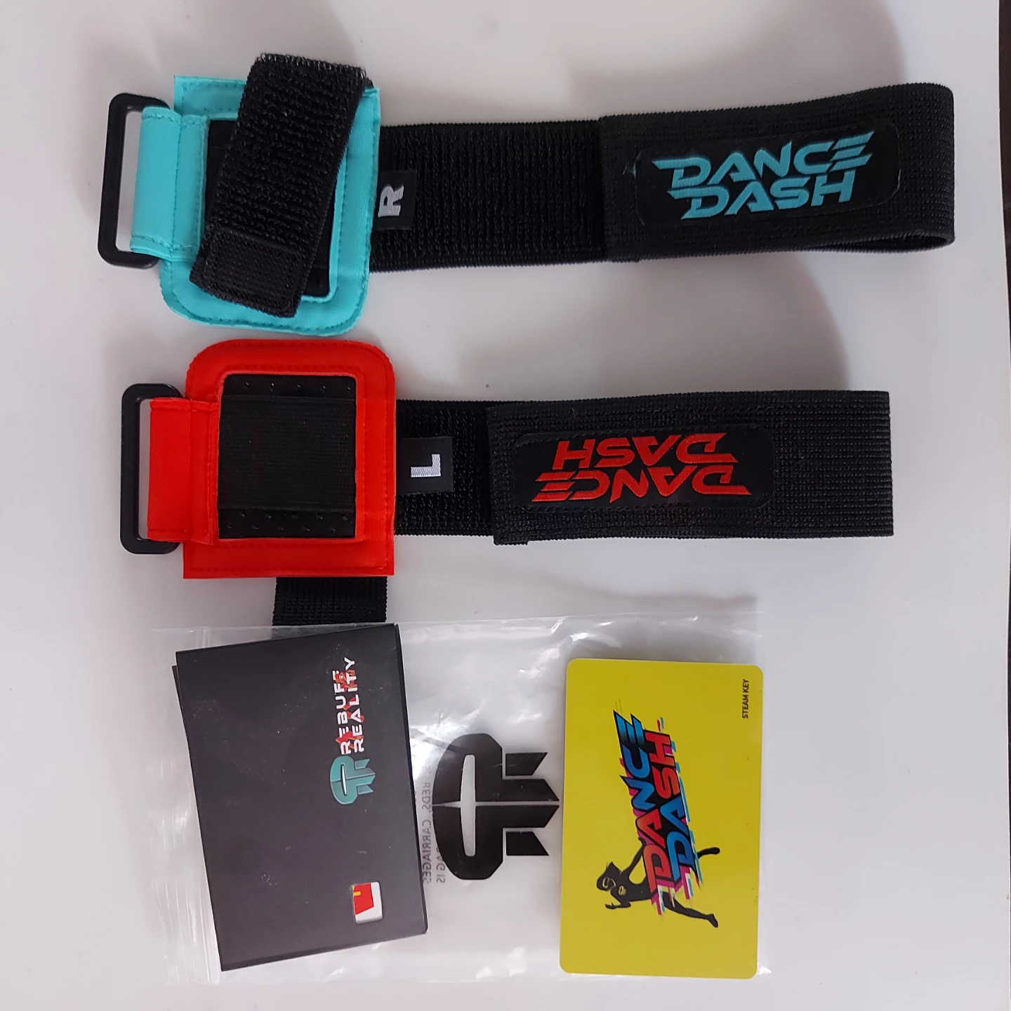 Like NEW - Dance Dash VR Motion Trackers & Steam Key - photo 2