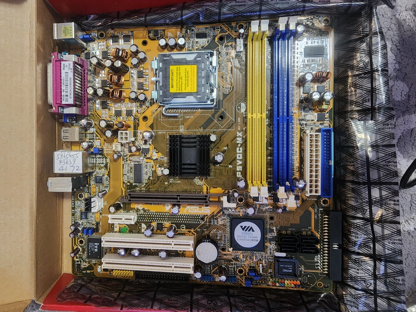 ASUS P5VDC-MX Motherboard - photo 4