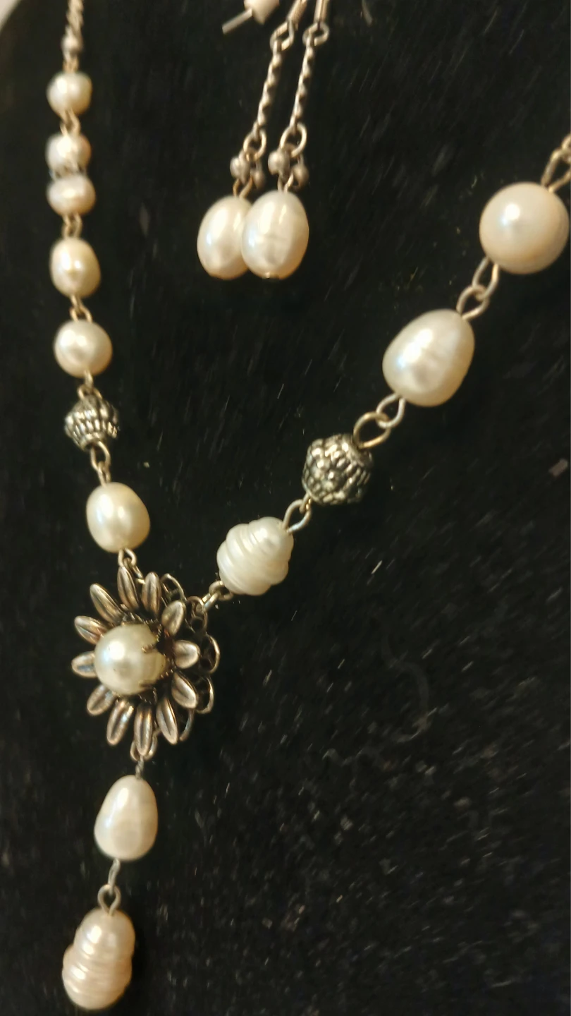 Pearl Necklace and Earrings Set - photo 2