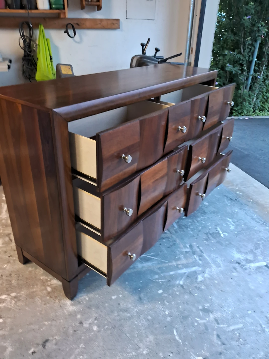 Walnut dreseer with 6.drawers. - photo 4