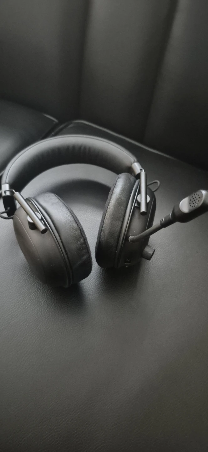 Razer Blackshark V2 HyperSpeed Wireless Gaming Headset - photo 5