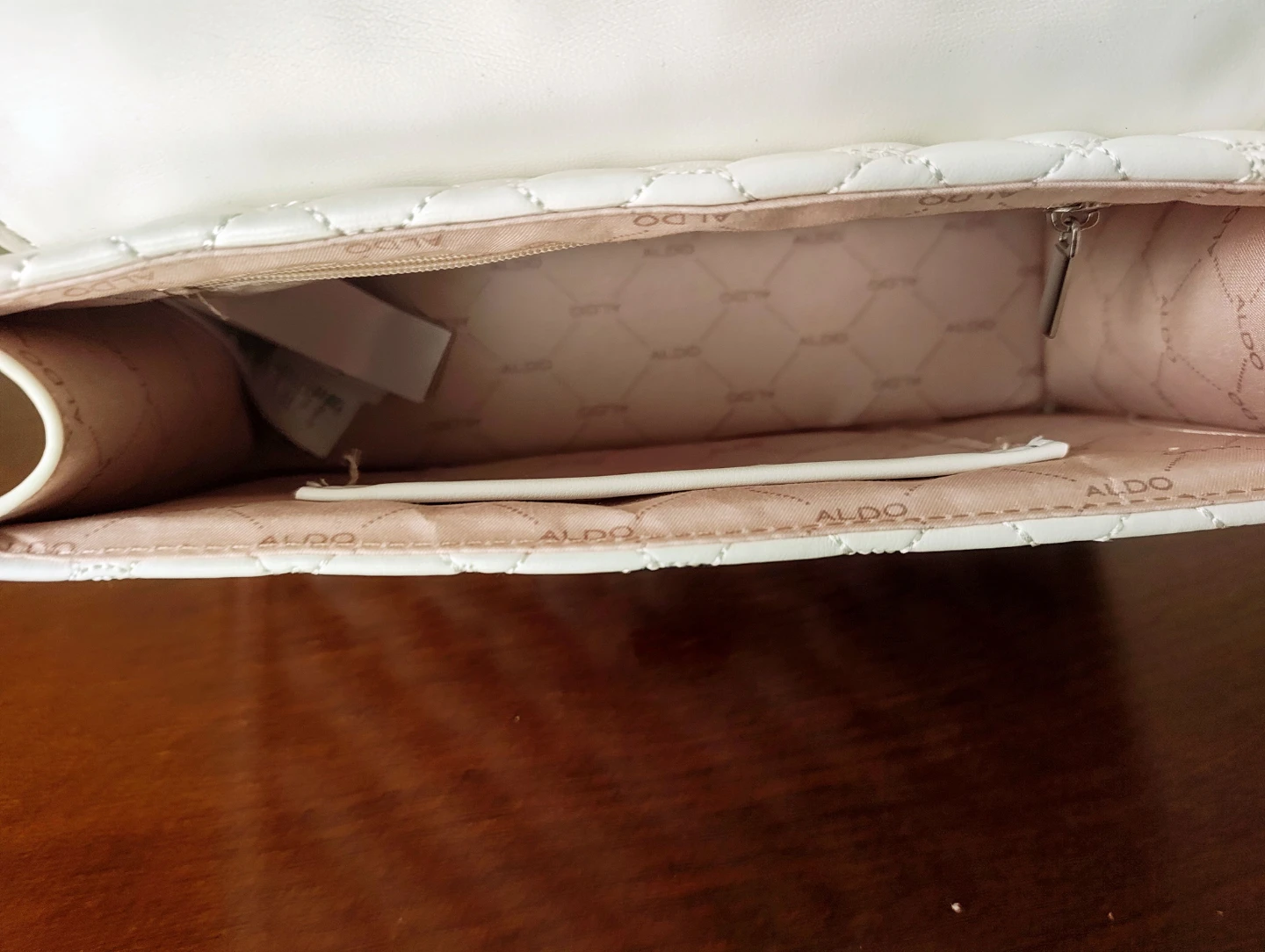 ALDO White Quilted Handbag brand New with tags still attached - photo 5