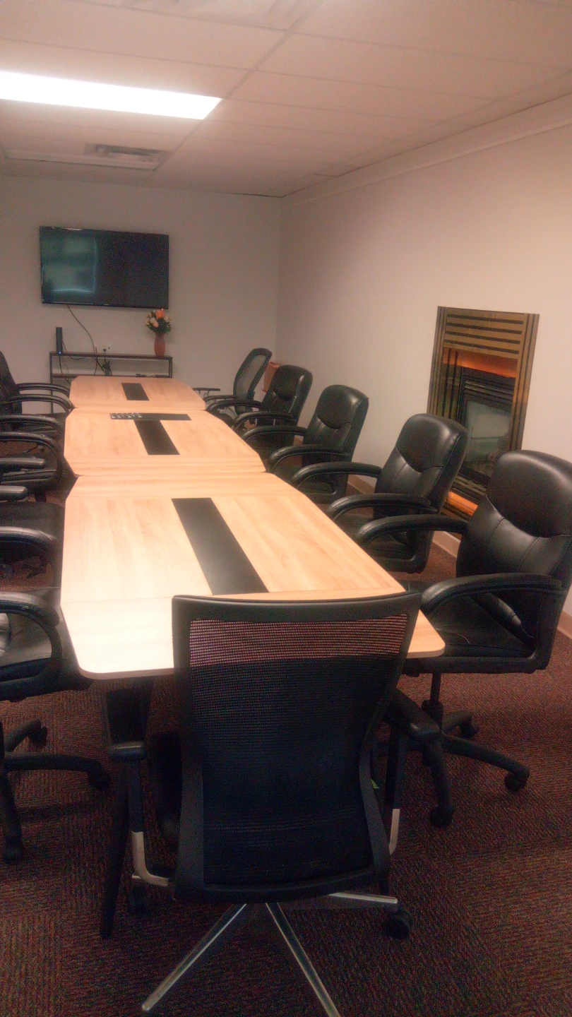 Executive Suite Rental - photo 2