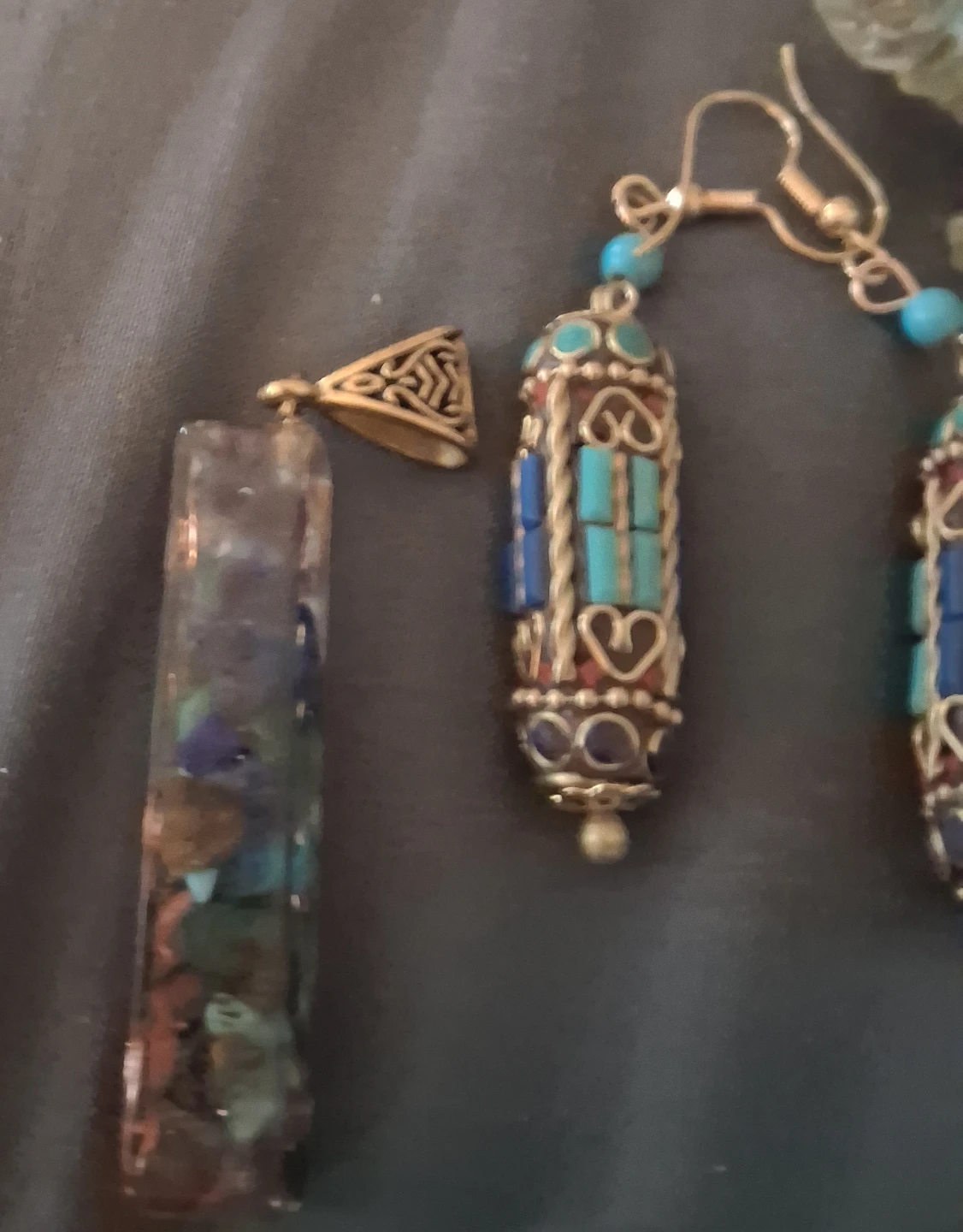 Handmade Resin Pendant and Earrings Set with Turtle Figurine - photo 4