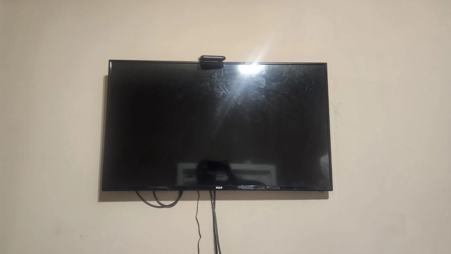 RCA Flat Screen TV 43inch