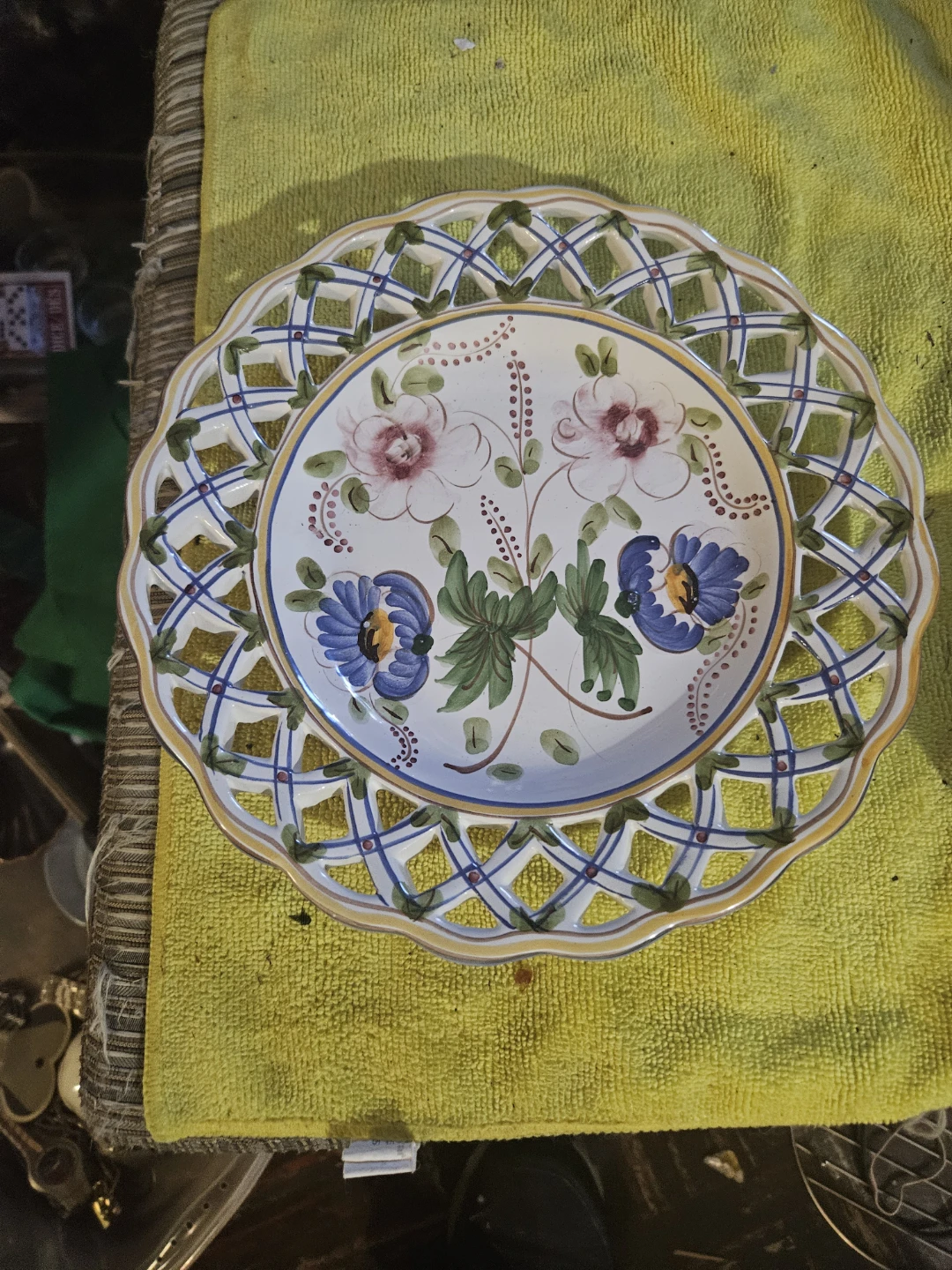 Decorative Lattice Plate with Floral Design - photo 2