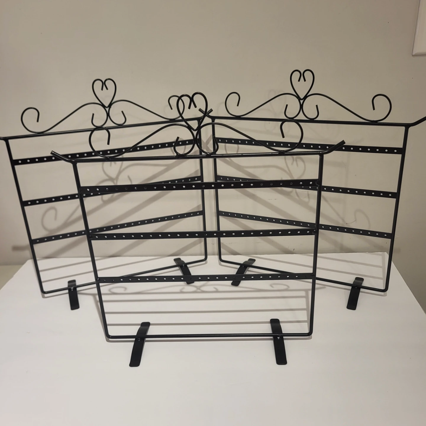 Black Metal Earring Organizer Stand