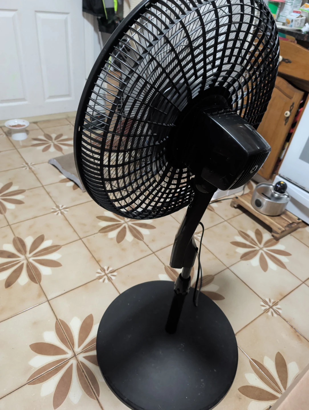 Lasko Pedestal Fan - photo 5