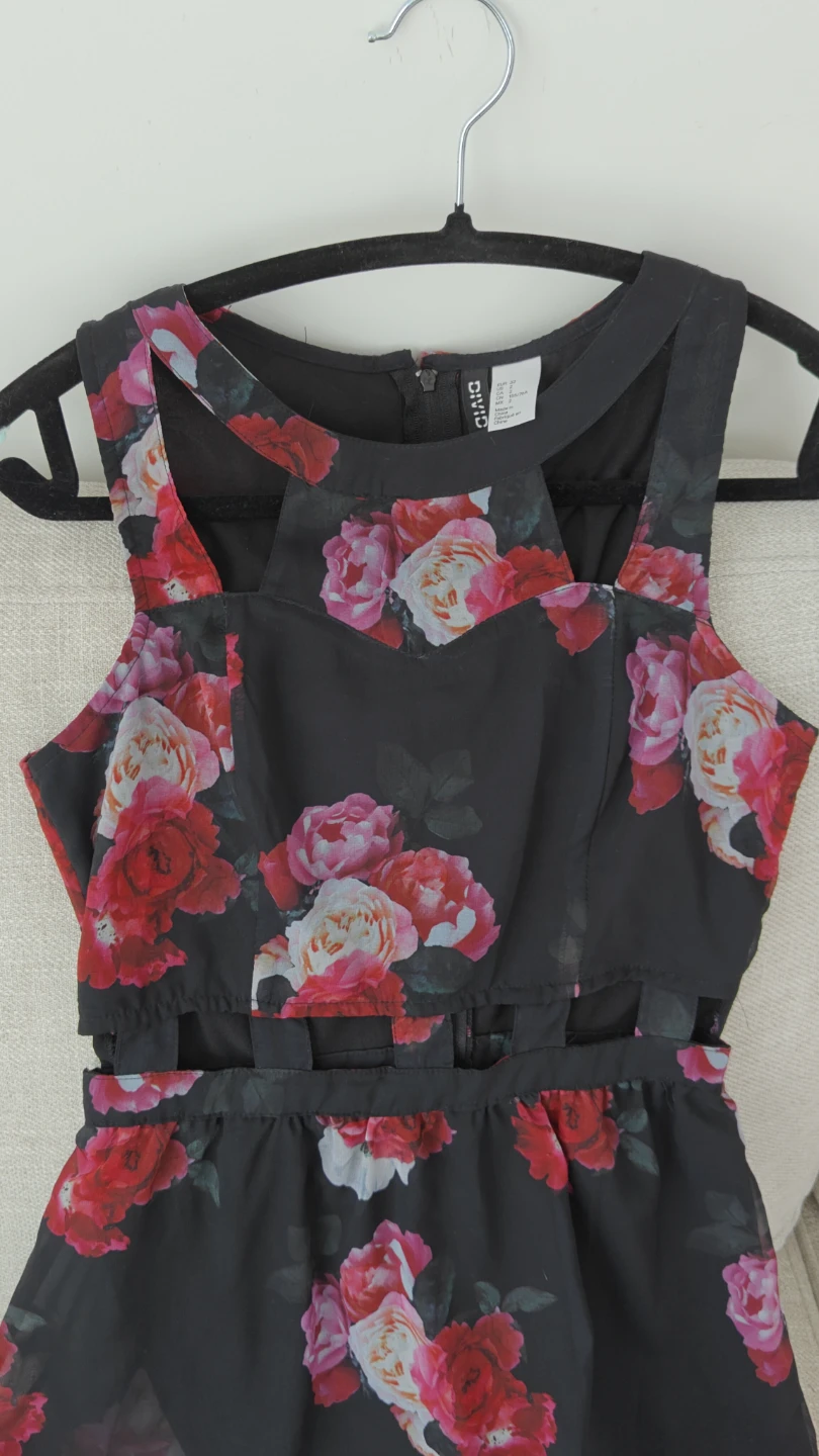 H&M Floral Maxi Dress NWOT - photo 2
