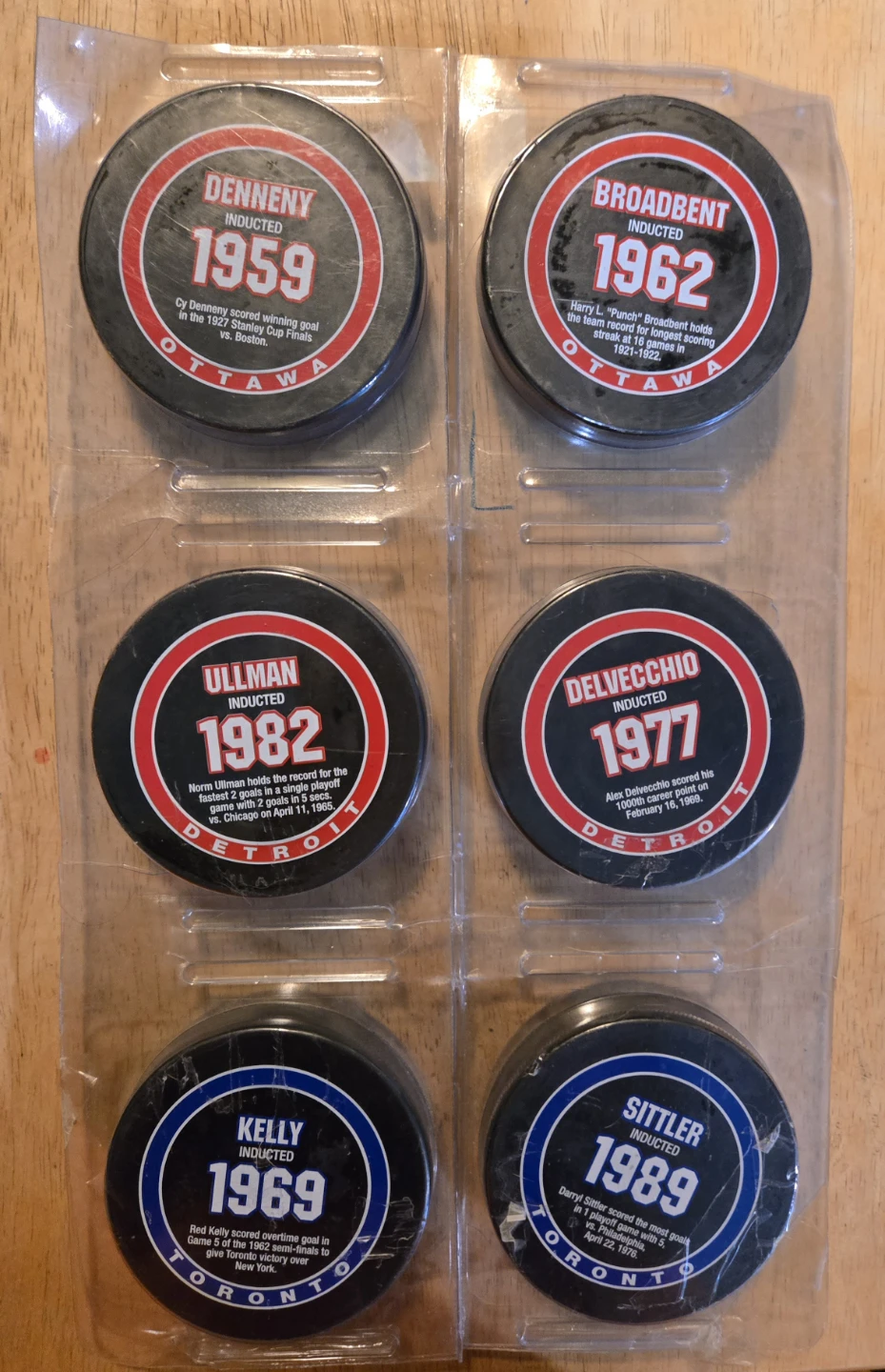 Hockey Hall of Fame Collectible Puck Set - photo 3